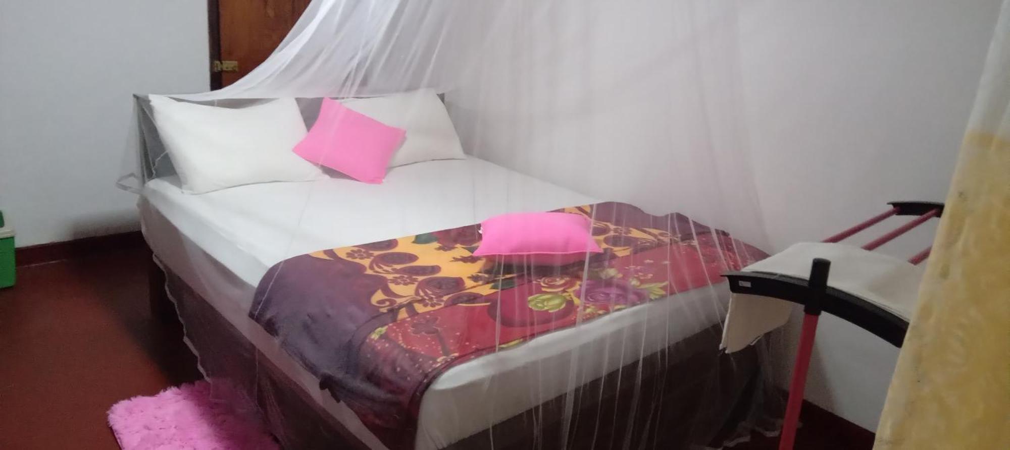 Rainforest Holiday Inn Deniyaya Zimmer foto